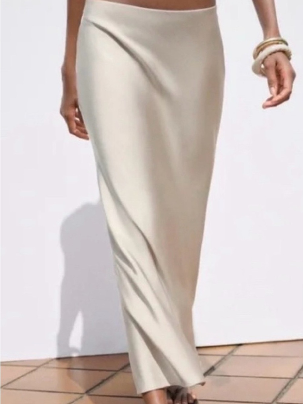 NWT Zara Satin Champagne pull on Maxi Skirt Size Medium